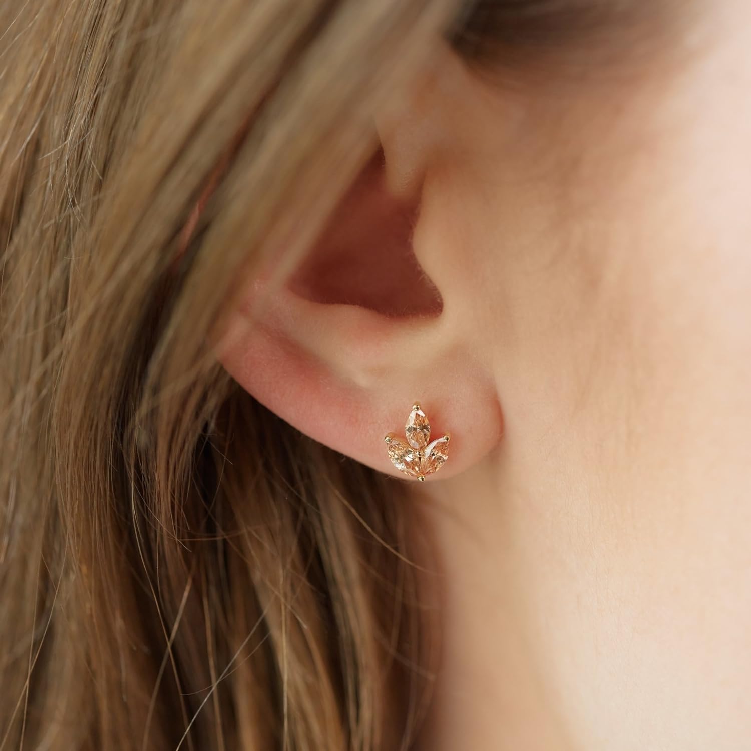 amor-ohrschmuck-2037002-ohrstecker-gold-zirkonia-0-9-cm image 4