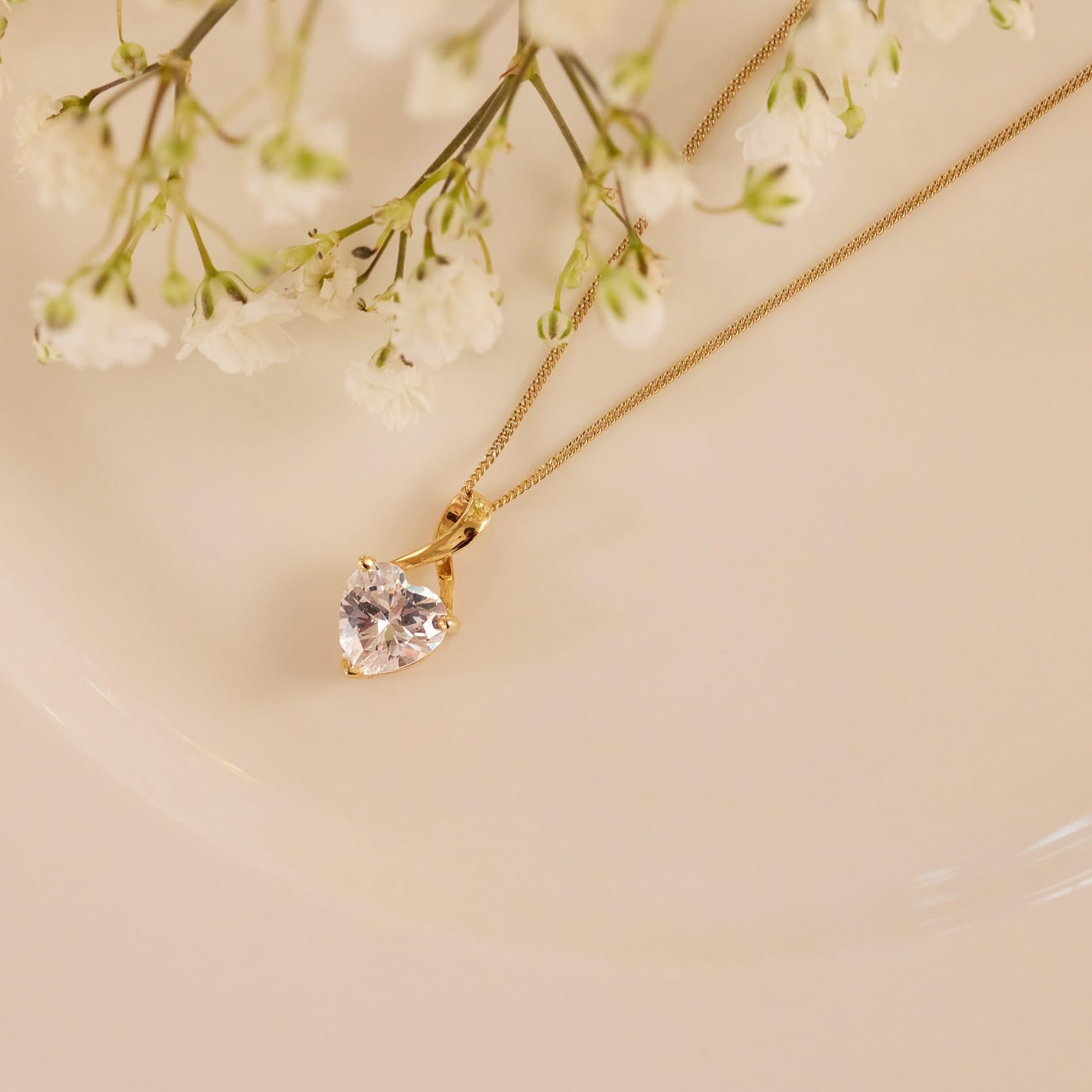 amor-halsschmuck-kette-gold-herz-zirkonia-42-cm image 4